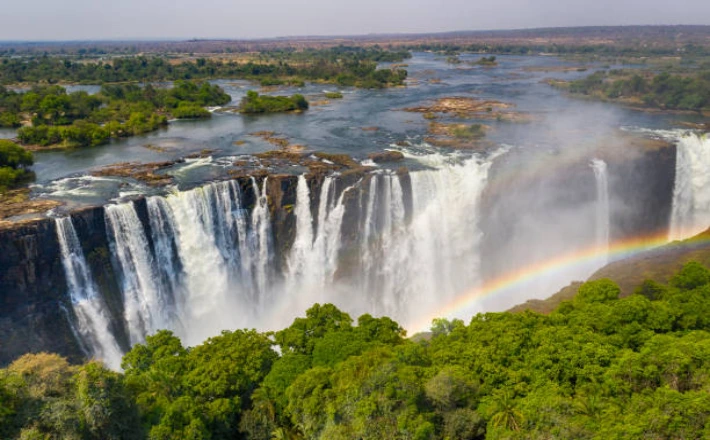 What Makes Victoria Falls a Must-Visit Destination for Travelers Worldwide